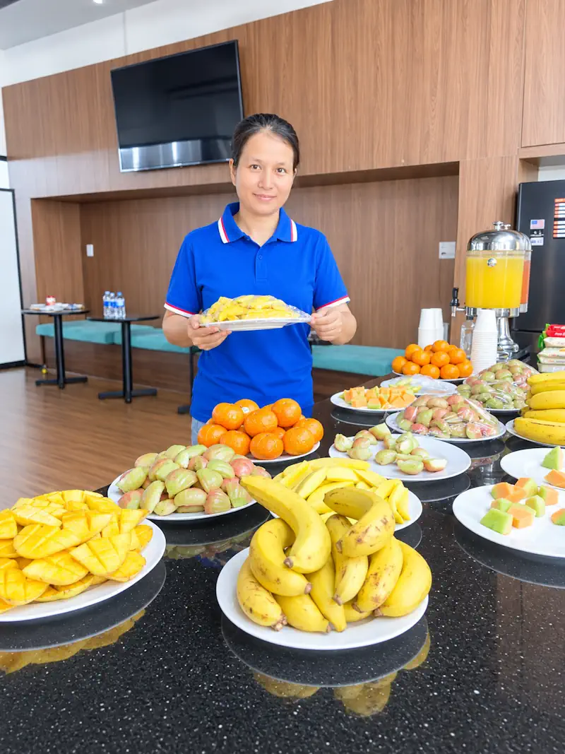 Thumbnail Bát đĩa sứ bày lễ
